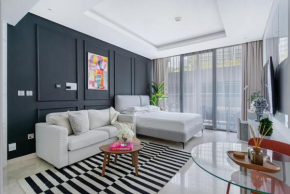 Luxurious Flat 3 Min To Burj Khalifa Sleeps 3